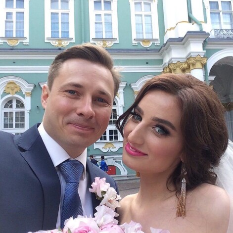 В начале июня 2016 года Анастасия была счастлива — она вышла замуж за своего любимого мужчину, и понятия не имела о том, что через несколько месяцев потеряет абсолютно все