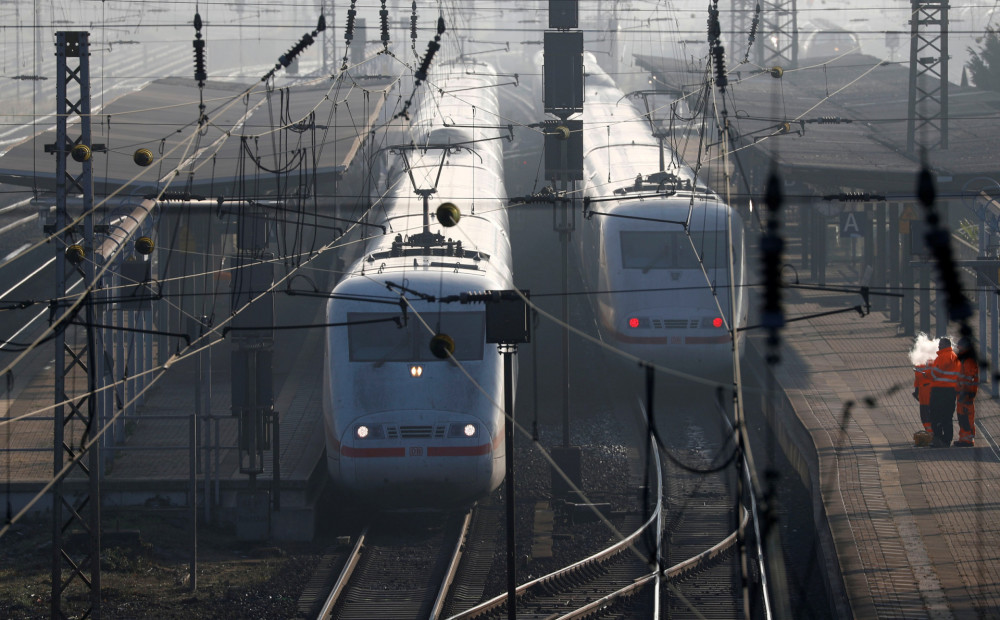Streiku piesaka Vācijas dzelzceļnieki