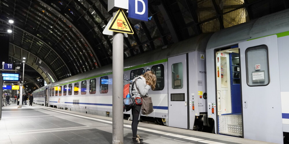Dzelzceļnieku streika dēļ Vācijā traucēta vilcienu satiksme