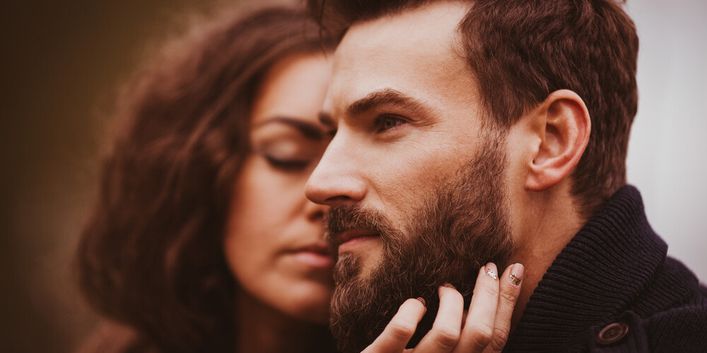 11 būtiskas īpašības, kuras ceļ vīrieša seksapīlu (un skaidrojums, kāpēc)