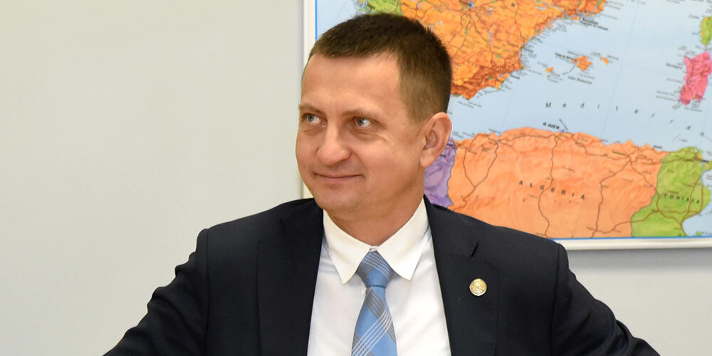 "Tas ir nepieņemami, cik tas ir ievilcies," pauda Krauze.