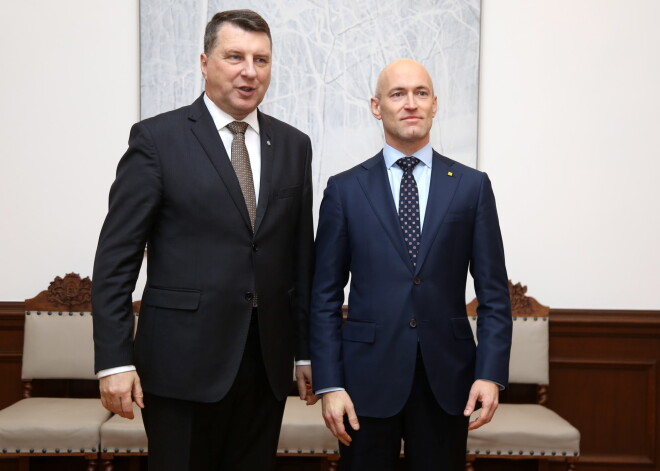 Павлютс: новое правительство можно сформировать в декабре, "Для развития/За!" готово поддержать кандидатуру Кариньша