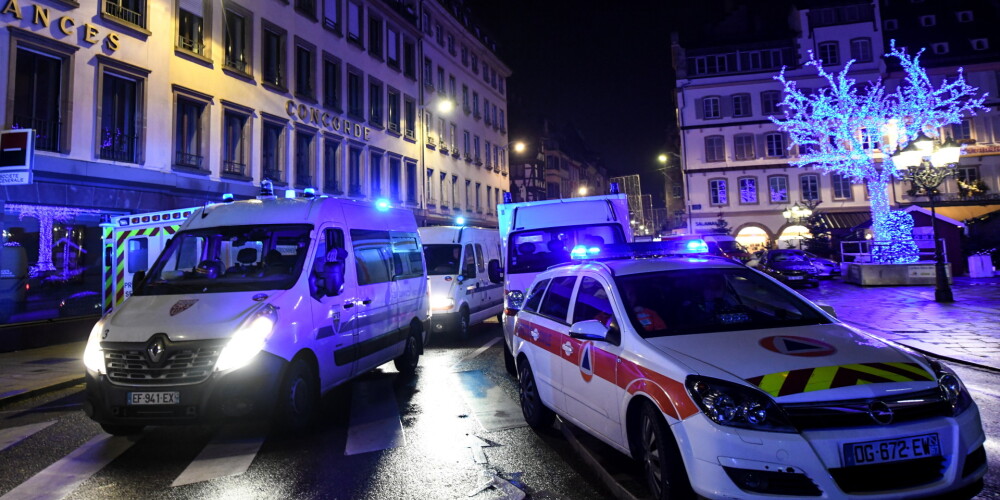Francija paaugstina terorisma trauksmes līmeni pēc Strasbūras apšaudes