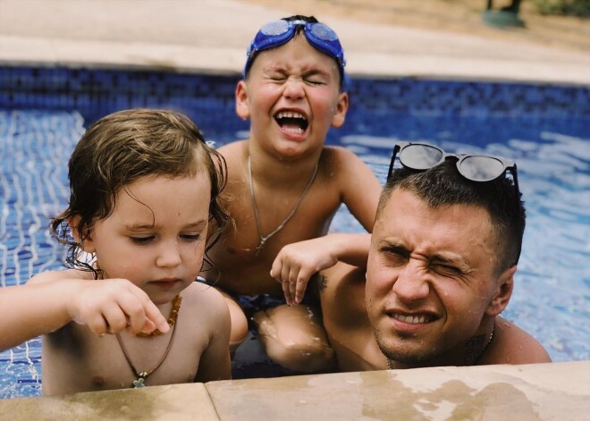 Павел Прилучный честно рассказал, в кого его сын лентяй и почему он не может сказать «нет» дочери