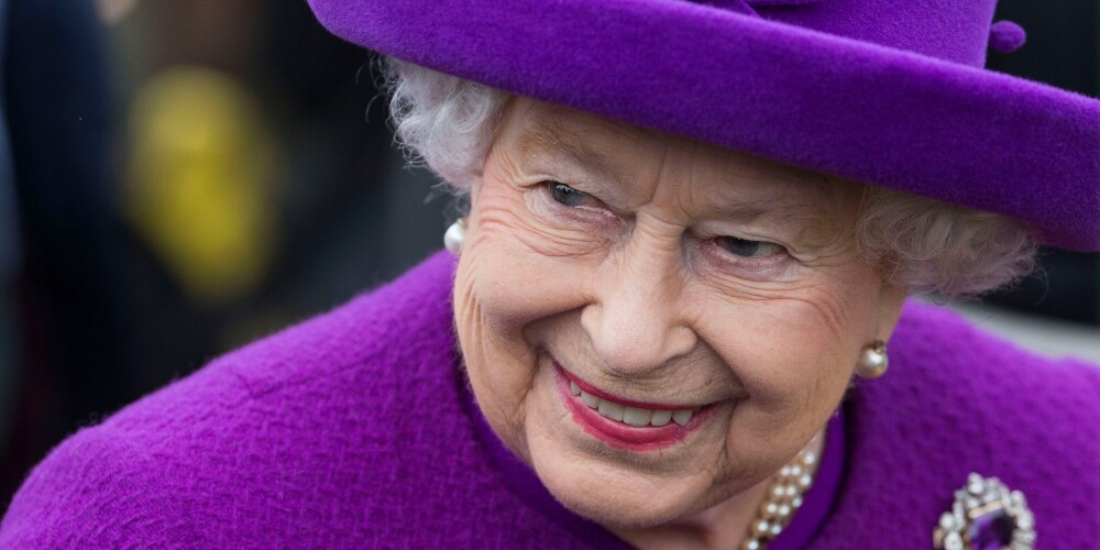 11 fascinējoši fakti un daži skandāli par karalieni Elizabeti II