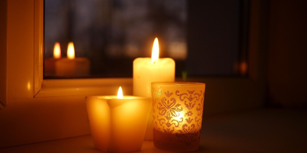 Ar ilgstošu sveču dedzināšanu pārāk aizrauties nevajadzētu, izrādās - tās var kaitēt veselībai