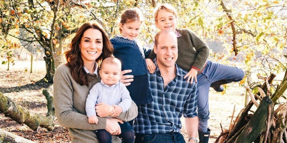 Герцогиня Кэтрин, принц Уильям и трое их детей снялись для рождественской открытки