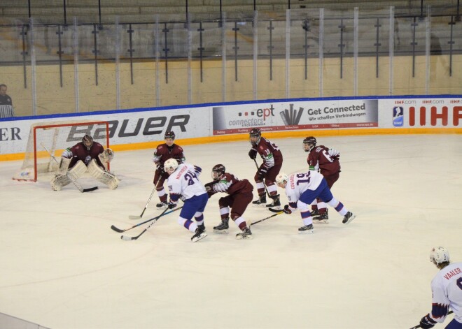 Latvijas U-20 hokejistiem zaudējums arī pret Norvēģijas vienaudžiem