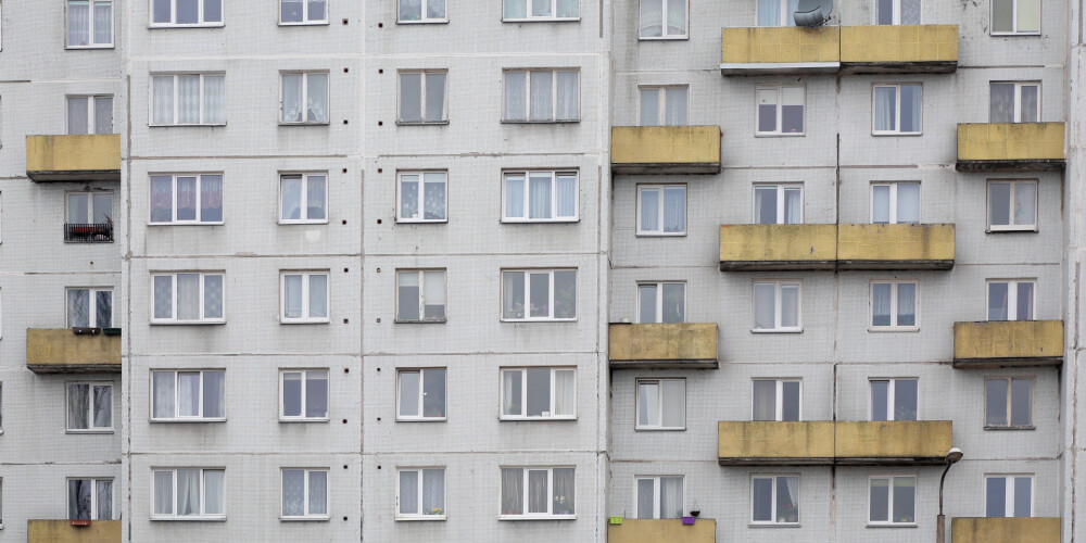Novembrī sērijveida dzīvokļu cenas augušas Ogrē, Salaspilī un Jelgavā