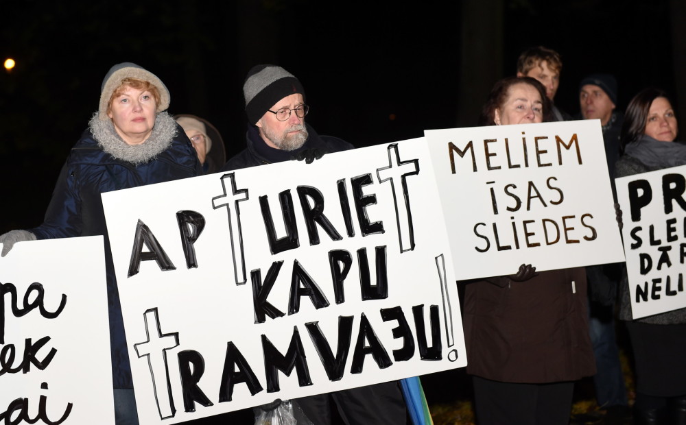 Aktīvisti Rīgas domes telpās rīkos publisko apspriešanu par Skanstes tramvaja izbūvi