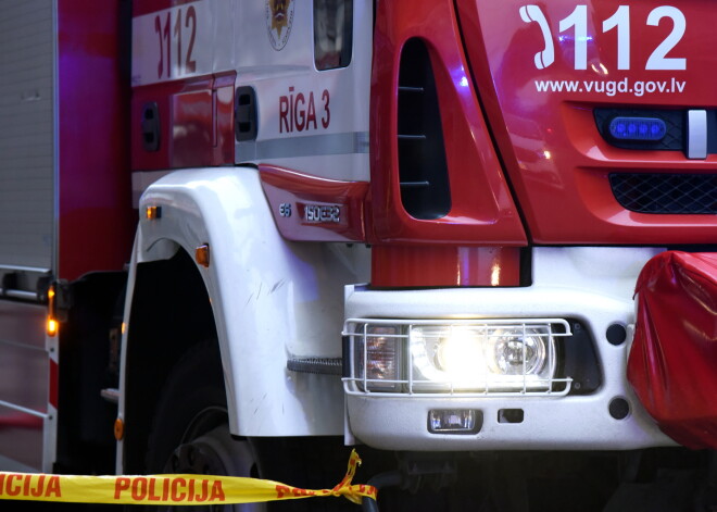 Vakar Rīgā un Liepājā izcēlušies traģiski ugunsgrēki