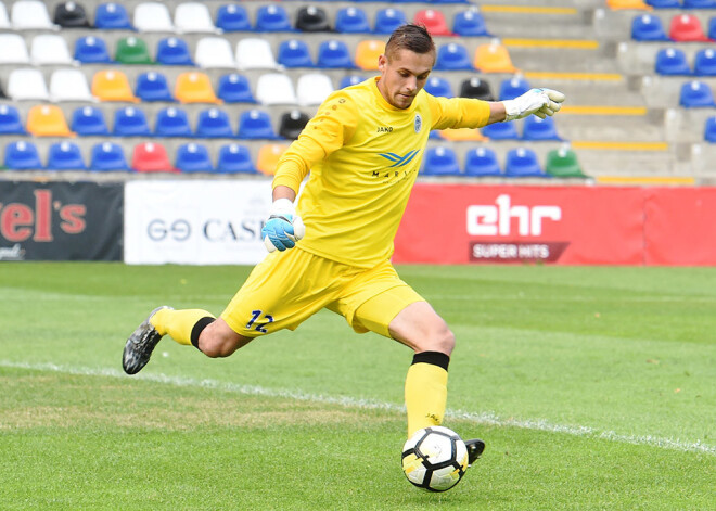 Vārtsargs Ozols nākamajā sezonā palīdzēs "Riga" komandai aizstāvēt titulu