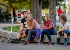 Ielūkojies - jaunās pašmāju ģimenes filmas „Vecā dārza noslēpums” treileris