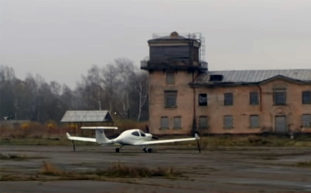 Rīgas domes opozīcija uzskata, ka sasteigtā mierizlīgumā par Spilves lidlauku tiks izšķērdēti 250 000 eiro