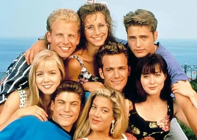 Официально: Сериал "Беверли-хиллз, 90210" спустя 19 лет возвращается на экраны с теми же актерами