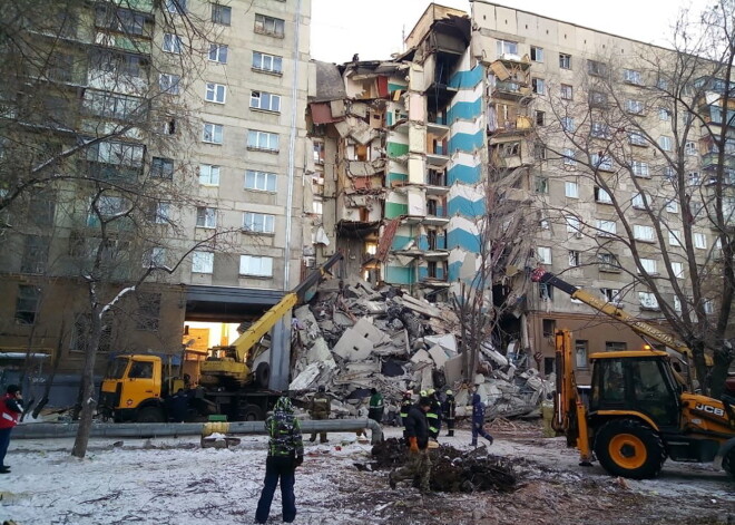 “Pilnīgi jutu, ka notiks kas slikts,” Jevgeņijs stāsta, kā par mata tiesu izglābies no traģēdijas Magņitogorskā