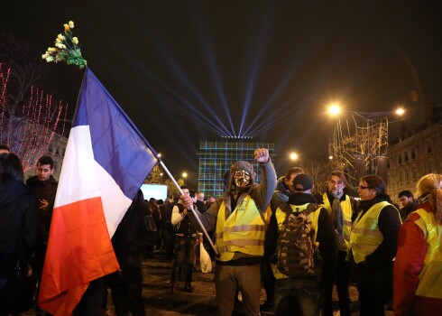 "Dzelteno vestu" protesti Francijā.