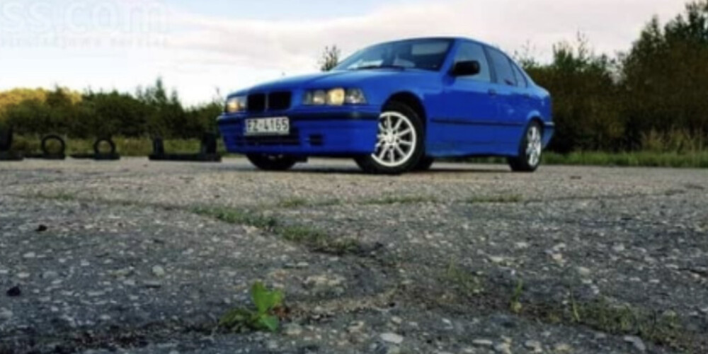 Sestdienas vakarā Engures novadā autoavārijā bojā gāja jaunietis, kurš iepriekšējā vakarā bija nozadzis "liktenīgo" auto.