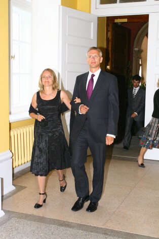 Krišjānis Kariņš ar kundzi Valda Zatlera rīkotā inaugurācijas pieņemšana Jelgavas pilī 2007.gada 8.jūlijā.