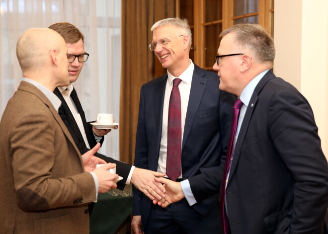 Lai kliedētu konfliktus starp partijām, turpmāk varētu tikt veidotas sadarbības padomes sanāksmes