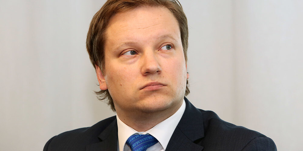 Par Kariņa biroja vadītāju izraudzīts EM valsts sekretāra vietnieks Jānis Patmalnieks