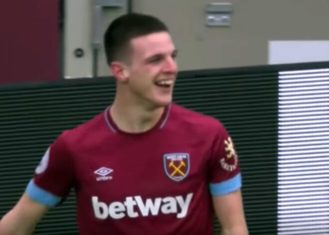 Londonas "Arsenal" futbolisti negaidīti zaudē Vesthemas "United"