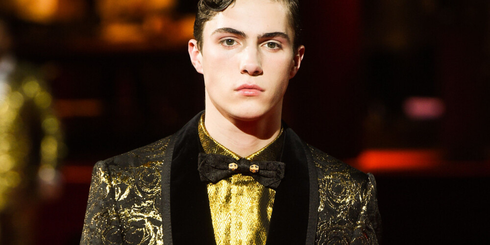 Elegantie "Dolce & Gabbana" vīrieši: jaunajā kolekcijā valda fresku un zelta motīvi