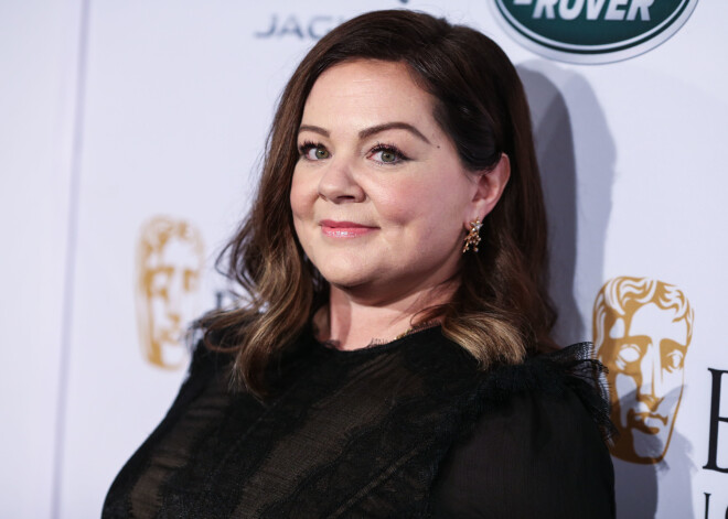 Ko uz reportiera komentāru par „milzu izmēriem” atbildēja aktrise Melisa Makartija?