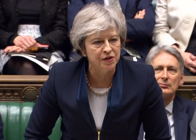 План Мэй по Brexit отвергли