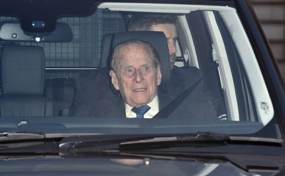 Karalienes Elizabetes 97 gadus vecais vīrs princis Filips iekļūst auto avārijā