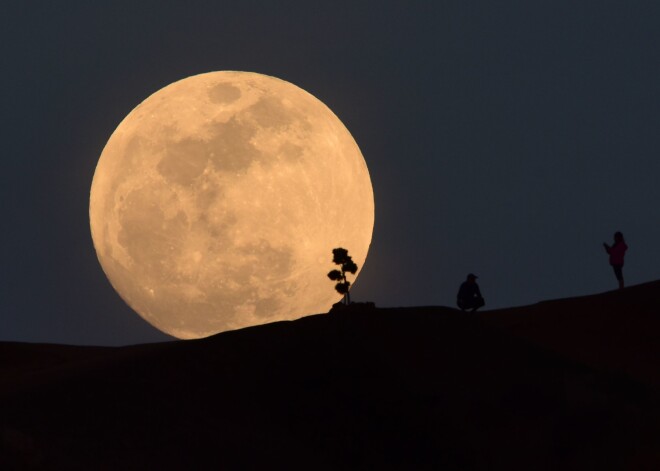 Nākamnedēļ Latvijā būs novērojams pilns Mēness aptumsums