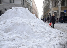 Во время уборки снега нельзя будет парковаться на многих улицах Риги