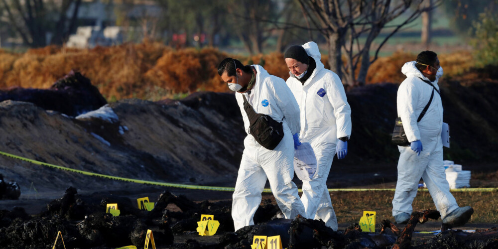 Traģēdija Meksikā: jau 66 cilvēki atzīti par mirušiem degvielas vada sprādzienā