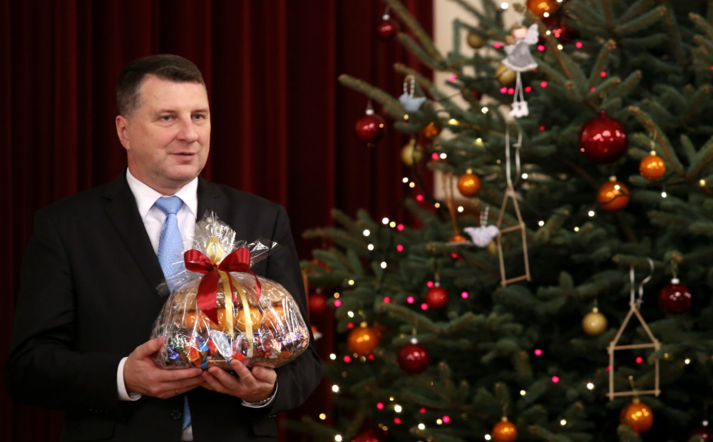 Vējonis Ziemassvētku un Jaunā gada apsveikumus saņēmis no Putina, Lukašenko un Trampa