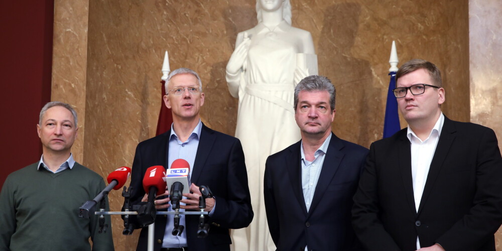 Topošās koalīcijas partijas vienojušās par valdības deklarāciju; Kariņš rēķinās ar 61 deputāta atbalstu