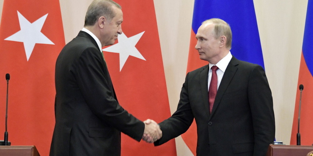 Putins un Erdoans apspriedīs konfliktu Sīrijā