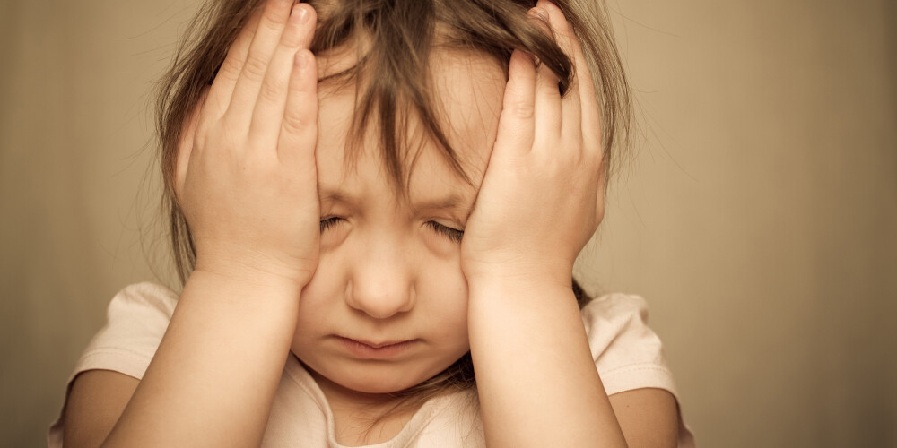 Bērnam sāp galva - par ko tas liecina, un vai steigšus jādodas pie ārsta?