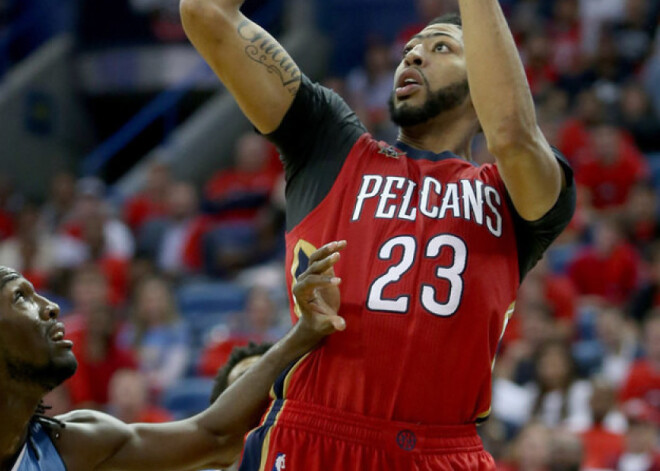 NBA superzvaigzne Entonijs Deiviss pieprasījis "Pelicans" vienībai sevi aizmainīt