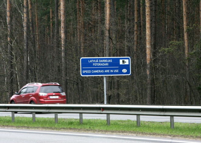 Со следующего года в Латвии начнут устанавливать муляжи фоторадаров и дополнительные радары
