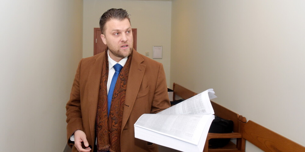 Tiesa noraida Sprūda pieteikto noraidījumu viņa krimināllietas prokuroram