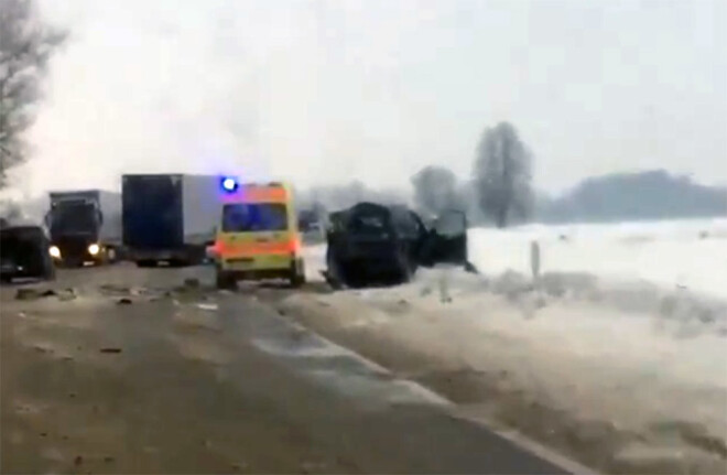 Vieglā un kravas auto sadursme uz šoseja A7 (Rīga-Bauska).