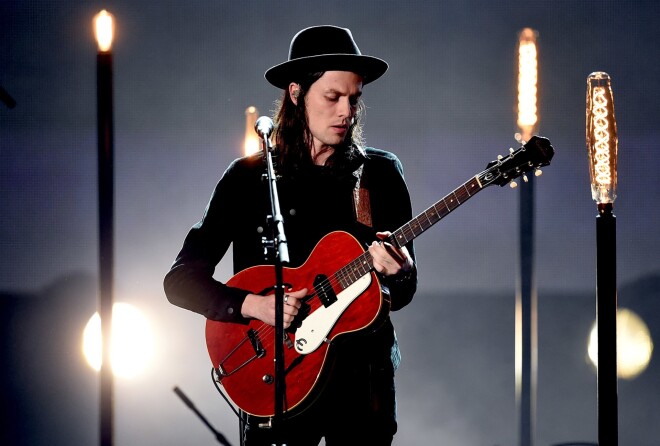 Britu dziesminieks Džeimss Bejs (James Bay).