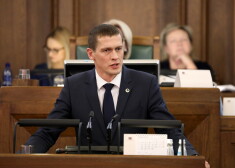 Saeima lēmusi izdot Jurašu kriminālvajāšanai; deputāts tuvākajā laikā lems par mandāta nolikšanu