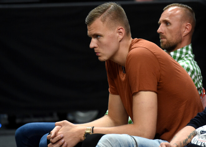 Porziņģis norūpējies par Ņujorkas "Knicks" uzņemto virzienu un paudis vēlmi tikt aizmainīts