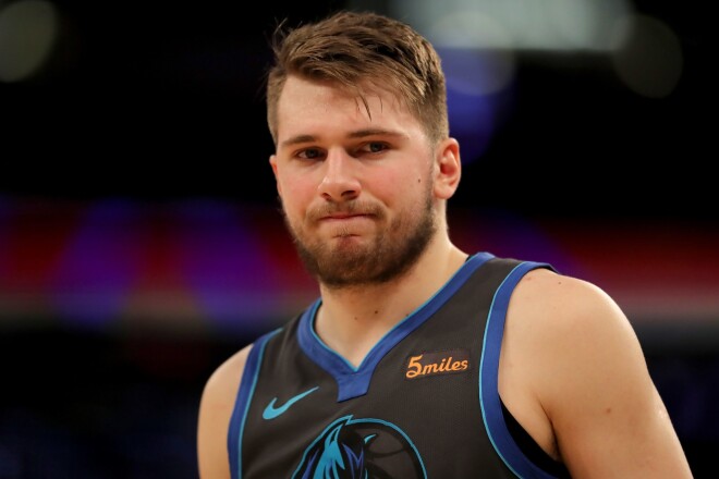 Dalasas "Mavericks" basketbolists Luka Dončičs.