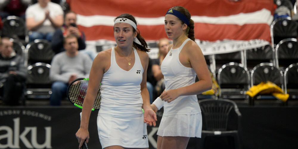 Latvijas tenisistes Aļona Ostapenko un Anastasija Sevastova.