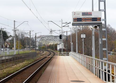 Latvija, Lietuva un Igaunija ir gandarītas par Somijas valdības lēmumu piedalīties dzelzceļa līnijas "Rail Baltica" projektā.