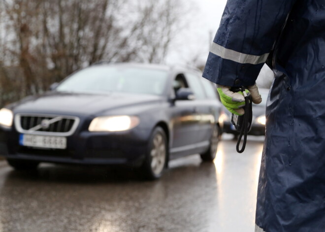 Jelgavas novadā avarējis autovadītājs vairāk nekā trīs promiļu reibumā