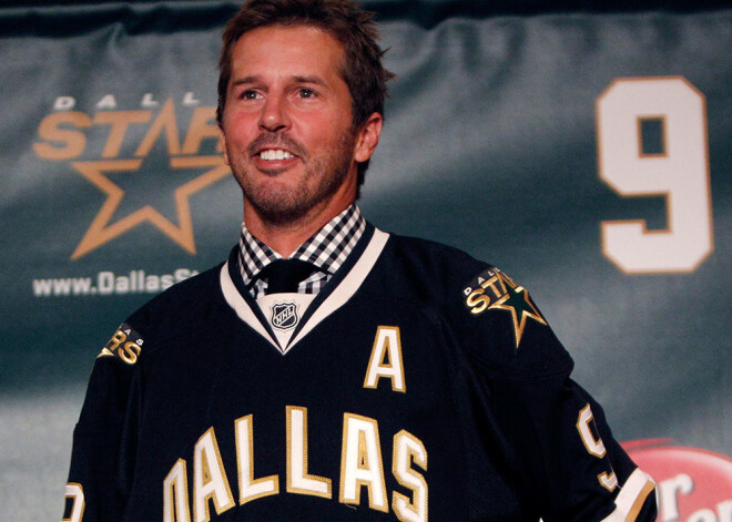 Modano, Palfijs un Šatans tiks uzņemti IIHF Slavas zālē