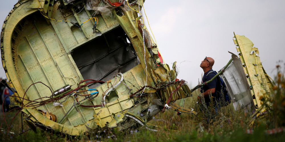 Nīderlande mēģina panākt, lai Krievija uzņemas atbildību par Malaizijas lidmašīnas notriekšanu